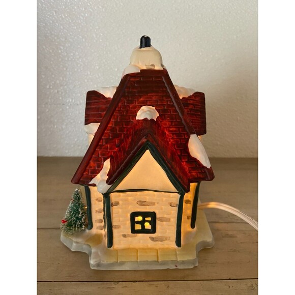 Vtg 1991 Christmas Valley East Market Union Illuminated Porcelain Building - Picture 3 of 16